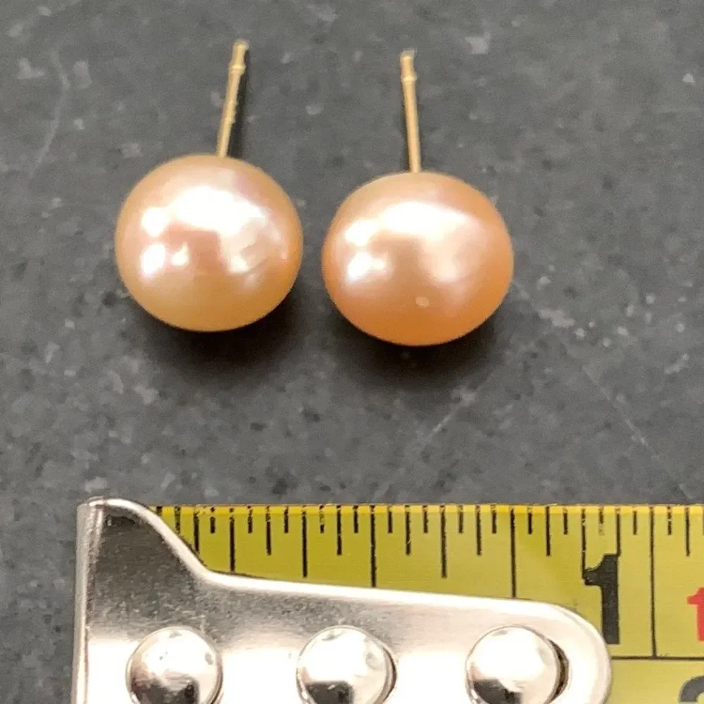 Men’s Large Pink Freshwater Pearl Stud Earrings in Gold Tone - 9-10mm